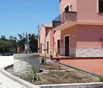 Gospodarstwo agroturystyczne Sicily Country House & Beach Katania